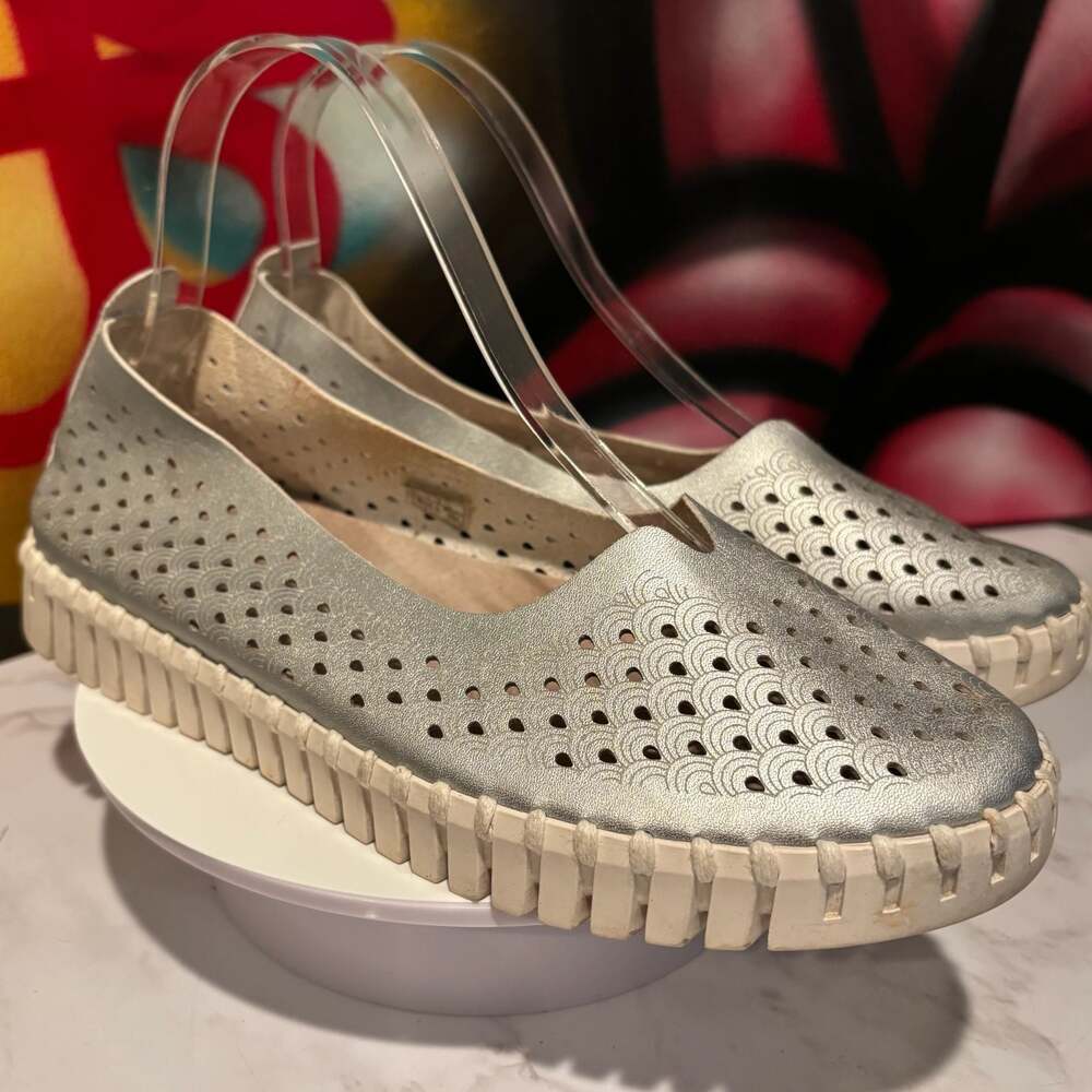 Ilse Jacobsen Hornbæk Silver Laser Cut Slip-On Flats Size 38